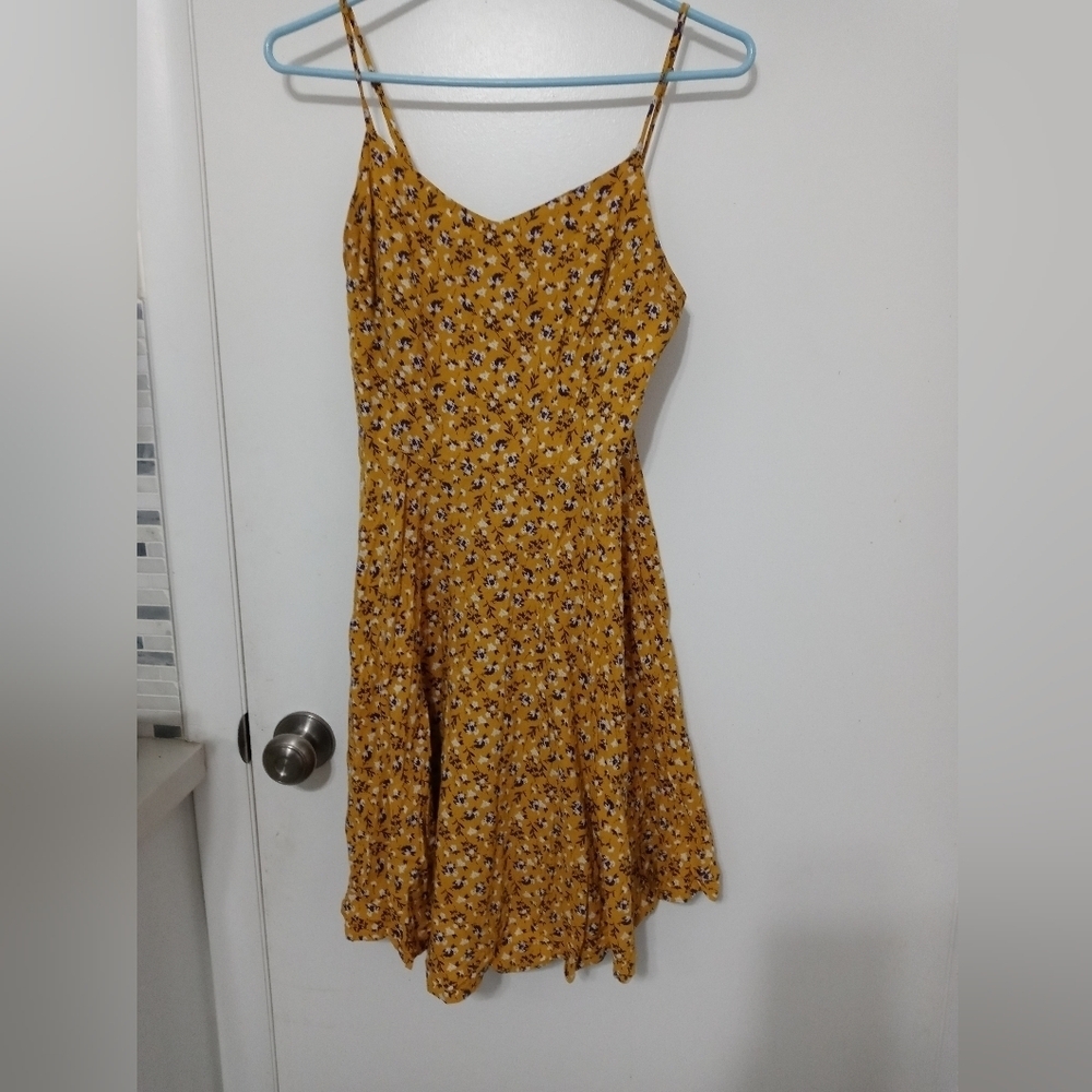 Old Navy Floral Mustard Yellow V Neck smocked Back Summer Cami Dress M Easter